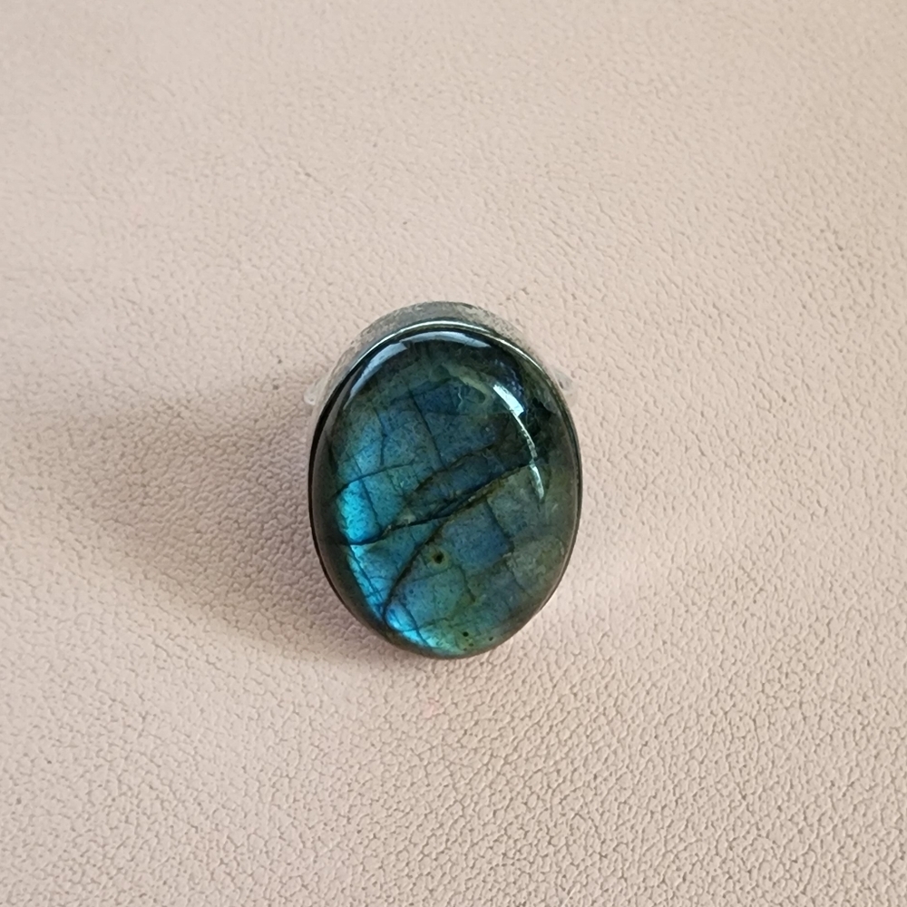 Labrodite ring